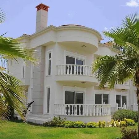Sadev Turizm Golf Village * 베렉