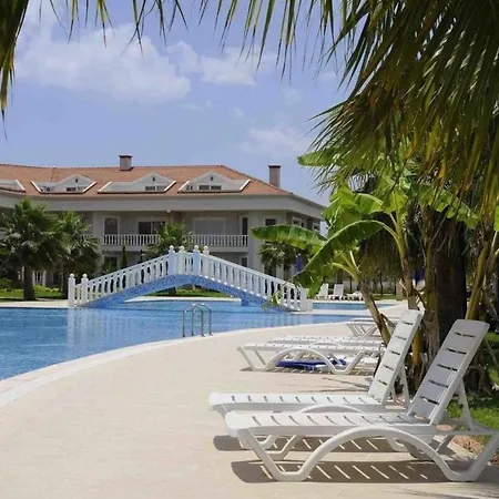 빌라 Sadev Turizm Golf Village 베렉